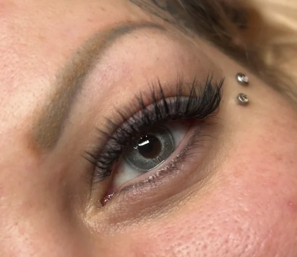 Pestañas trasforma su mirada
